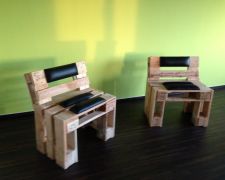 Eurostühle mit Lederauflage